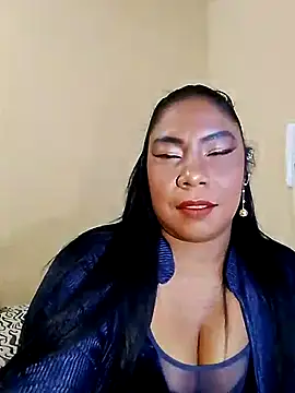 Snapshot of rosmery-navarro chatting on 03.08.25 rosmery-navarro online show from 03.08.25