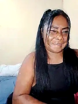 Snapshot of rosmery-navarro chatting on 09.30.25 rosmery-navarro online show from 09.30.25