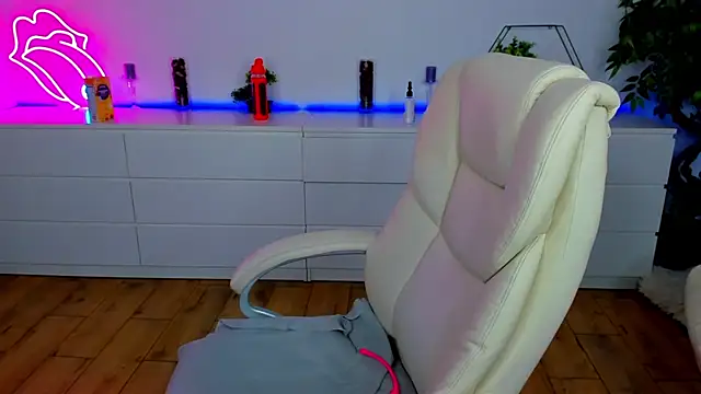 Kamilla Hot online show from 11.15.25