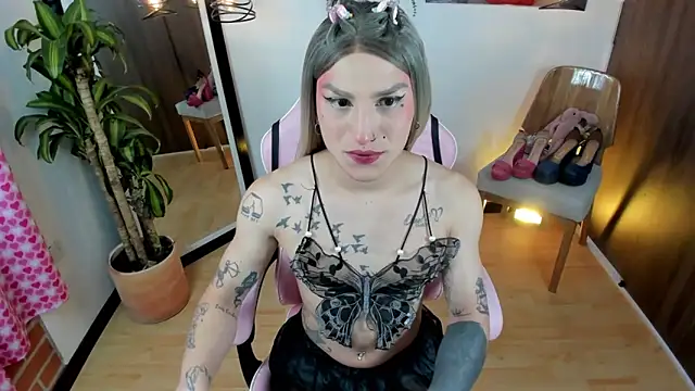 queenramoona-hot online show from 02.11.26