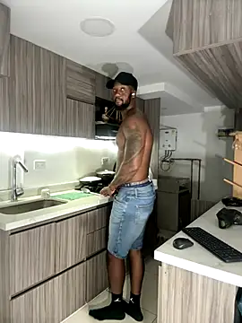 blackdrey18 online show from 10.22.25