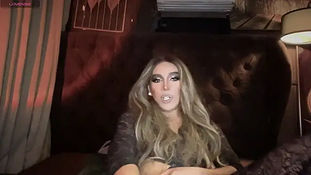 Snapshot of Lo_la_69 chatting on 09.19.25 Lo la 69 online show from 09.19.25