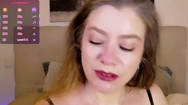 Snapshot of PetersEmily chatting on 05.29.26 PetersEmily online show from 05.29.26