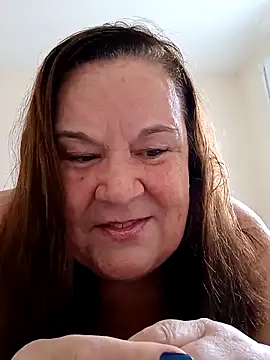 Yaya Mineira online show from 03.20.25