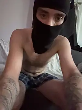 Snapshot of KcCumz19 chatting on 11.01.25 KcCumz19 online show from 11.01.25