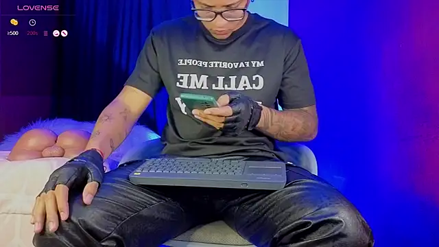 TomLover 12 online show from 10.05.25