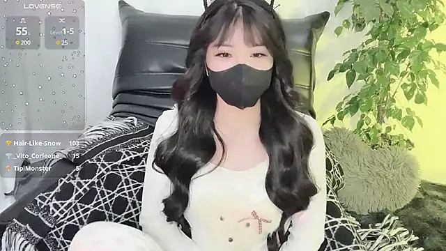 Mya Lee online show from 01.08.25