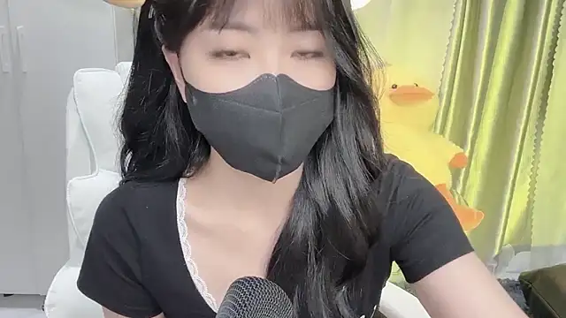 Mya Lee online show from 02.14.25