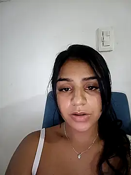 AnnRosse18 online show from 02.14.25