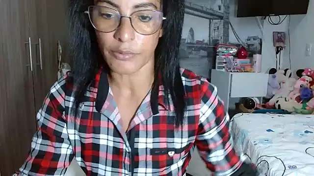kateleyagrey online show from 12.13.24