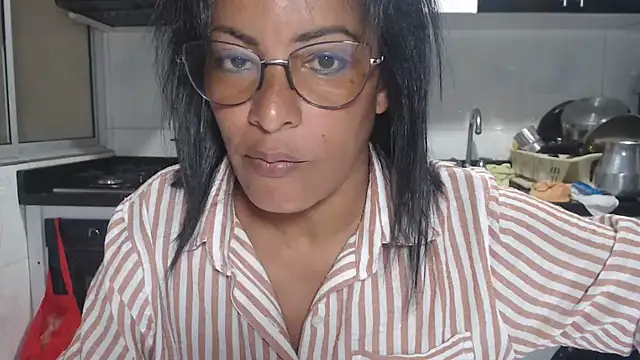 Snapshot of kateleyagrey chatting on 10.17.25 kateleyagrey online show from 10.17.25