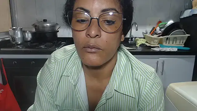 kateleyagrey online show from 11.17.25