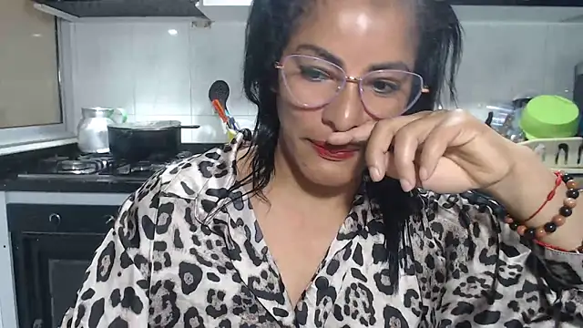 kateleyagrey online show from 04.17.26