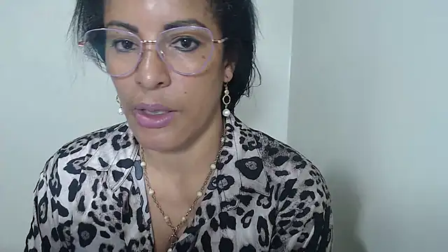 Snapshot of kateleyagrey chatting on 07.11.26 kateleyagrey online show from 07.11.26