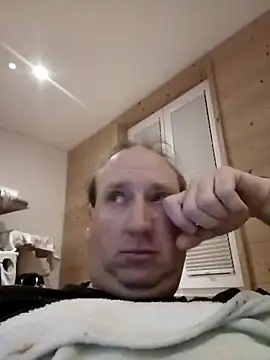 Snapshot of GeilerSchweizer chatting on 01.31.25 GeilerSchweizer online show from 01.31.25