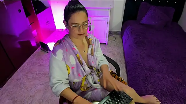 Violeta hornny online show from 03.05.25