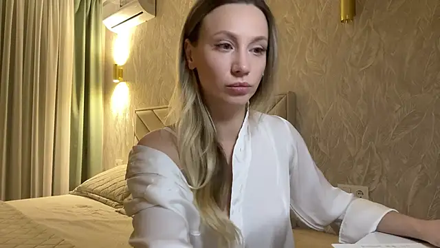 Alice Wonders online show from 01.23.25