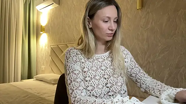 Alice Wonders online show from 01.26.25