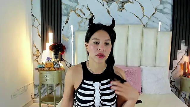 lulumars online show from 10.28.25