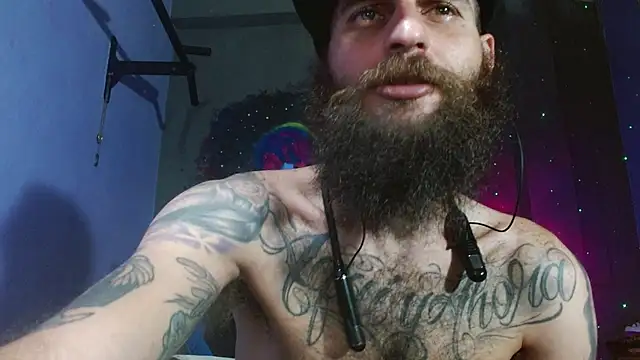 Snapshot of Tatted21xxx chatting on 01.04.25 Tatted21xxx online show from 01.04.25