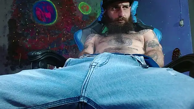 Snapshot of Tatted21xxx chatting on 01.22.25 Tatted21xxx online show from 01.22.25