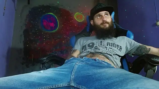Snapshot of Tatted21xxx chatting on 02.18.25 Tatted21xxx online show from 02.18.25