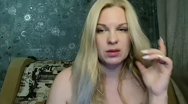 BlondeFox online show from 02.19.25