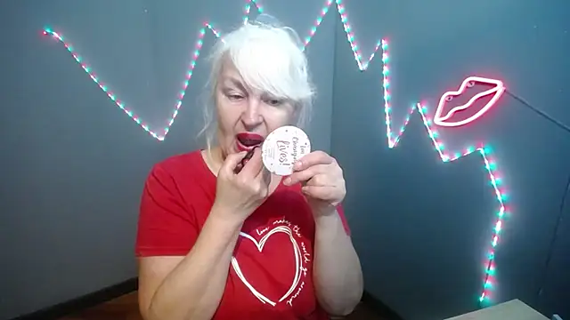 BlondyLeeBest online show from 04.10.26