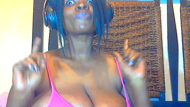 CallyCallienteXxX online show from 03.18.25