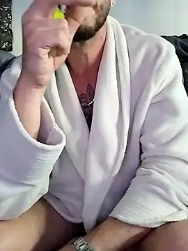 LoGaNfree88 online show from 01.25.25