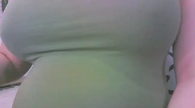 Snapshot of keepmepregnantT chatting on 03.20.25 keepmepregnantT online show from 03.20.25
