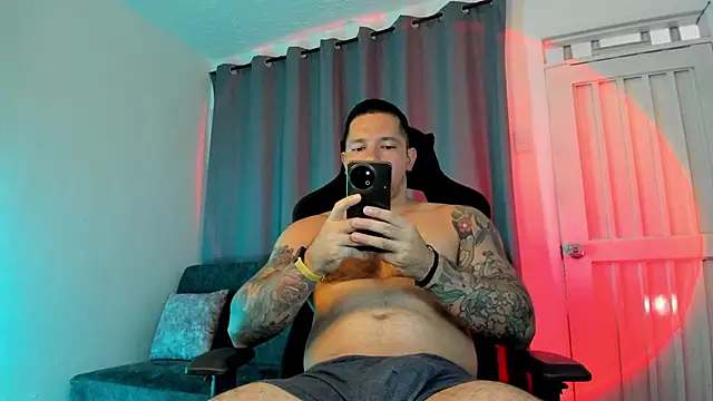 Snapshot of Pierre_Vidal chatting on 09.15.25 Pierre Vidal online show from 09.15.25