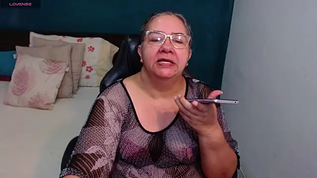 scaelettdubois online show from 05.20.26