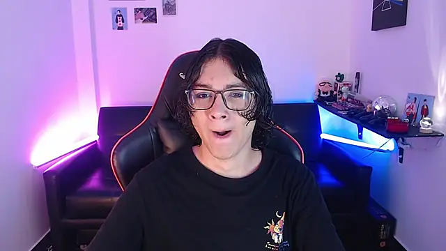 malik harrison   online show from 12.05.24