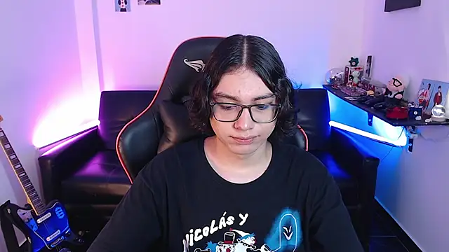 malik harrison   online show from 01.04.25