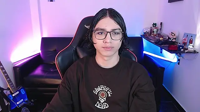 malik harrison   online show from 01.06.25