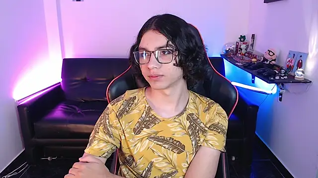 malik harrison   online show from 01.09.25