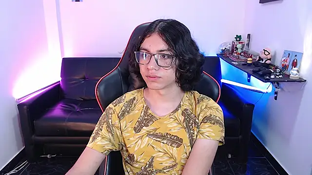 malik harrison   online show from 01.09.25