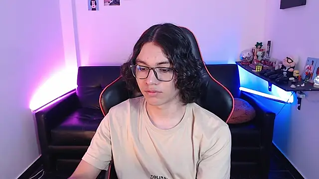 malik harrison   online show from 02.03.25