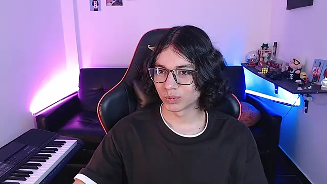 malik harrison   online show from 02.04.25