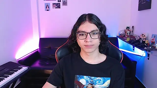 malik harrison   online show from 02.05.25