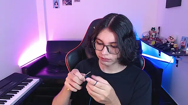 malik harrison   online show from 02.06.25