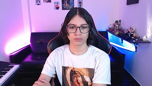 malik harrison   online show from 02.10.25