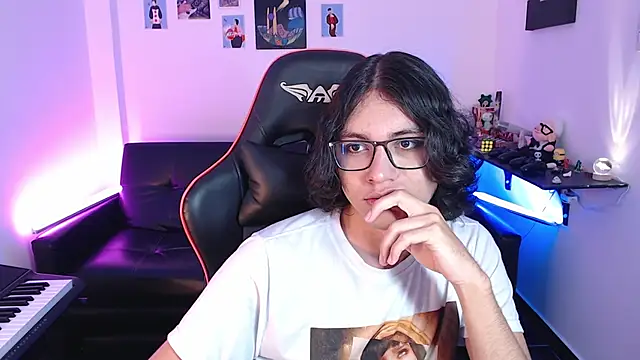 malik harrison   online show from 02.10.25