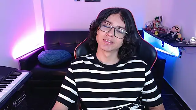 malik harrison   online show from 02.20.25