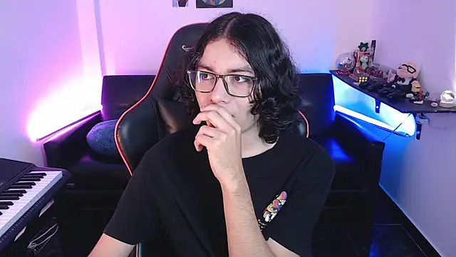 malik harrison   online show from 02.24.25