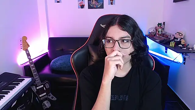 malik harrison   online show from 03.06.25