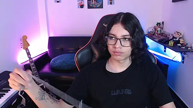 malik harrison   online show from 03.06.25