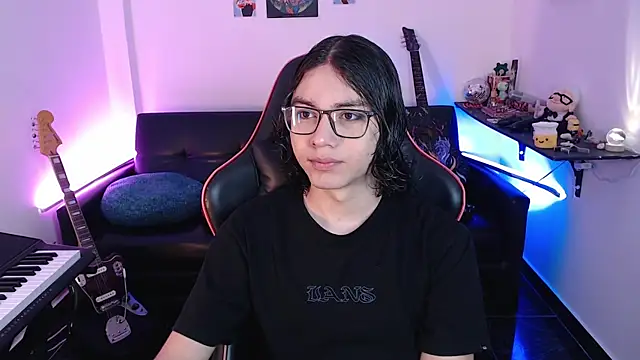 malik harrison   online show from 03.13.25