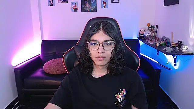 malik harrison   online show from 09.10.25